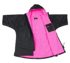 Dryrobe Advance Kids Short Sleeve BLACK PINK -Camping Promotion 0000 KidsSSSBlackPink 37a12c09 00b3 4f04 9c9f 94c0a0979a23 2024x2024 1