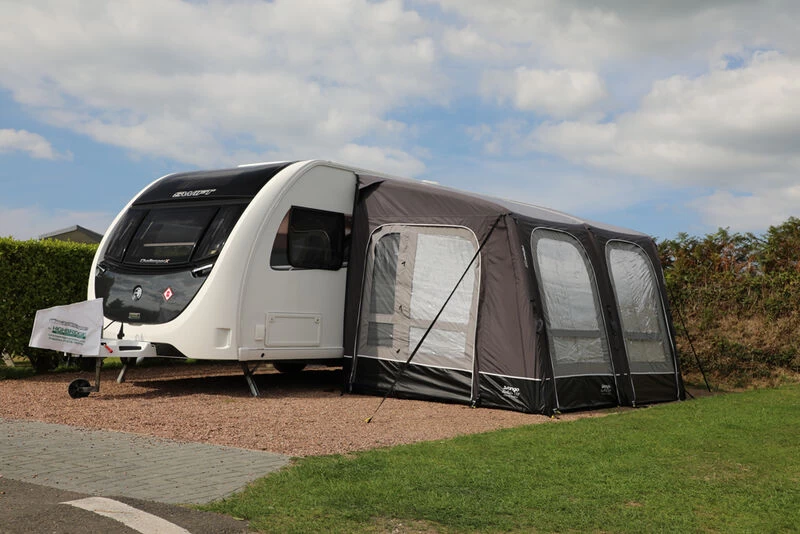 Vango Balletto Air 330 Elements ProShield Caravan Awning WIth Free Carpet 19 Vango Balletto Air 330 Elements ProShield Caravan Awning WIth Free Carpet - Image 17