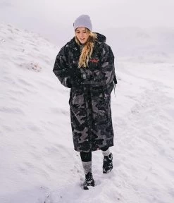 Dryrobe Advance Long Sleeve Black Camouflage - RECYCLED -Camping Promotion Black Camo 8 2024x2024 278ace14 3a8f 49c4 b488 38fcf1e8fd51