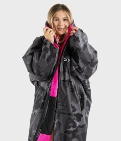 Dryrobe Advance Long Sleeve Black Camouflage Pink - RECYCLED -Camping Promotion Black Camo Pink 5 2024x2024 6355c3c2 2ff8 462e 9928 c31170600458