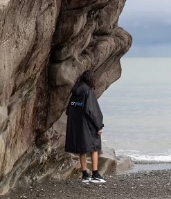 Dryrobe Advance Kids Long Sleeve BLACK BLUE - RECYCLED -Camping Promotion LS Black Blue Kids 3 2024x2024 067c431d 9d12 4d4d a5e1 8c08bd7cd980