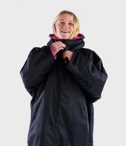 Dryrobe Advance Kids Long Sleeve BLACK PINK - RECYCLED -Camping Promotion LS Black Pink 2 2024x2024 d6bed2aa d572 4225 b9dc b18f31d142fd