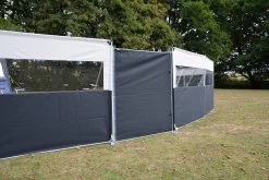 Dometic Pro Windbreak 5 -Camping Promotion WB0001 WB0002 WB0003 Pro Windbreak 3 5 Door 04 WEB 0 97f4ab74 2608 49a2 b9f3 5321959332c8